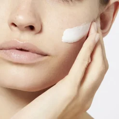 Crème Visage et Zones Sensibles