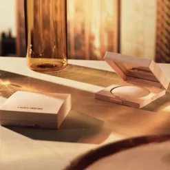 Real Flawless Luminous Perfecting Powder